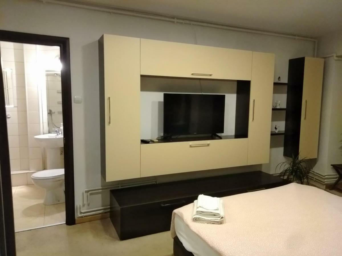 Apartament Cozy Downtown Oasis Bukareszt Zewnętrze zdjęcie