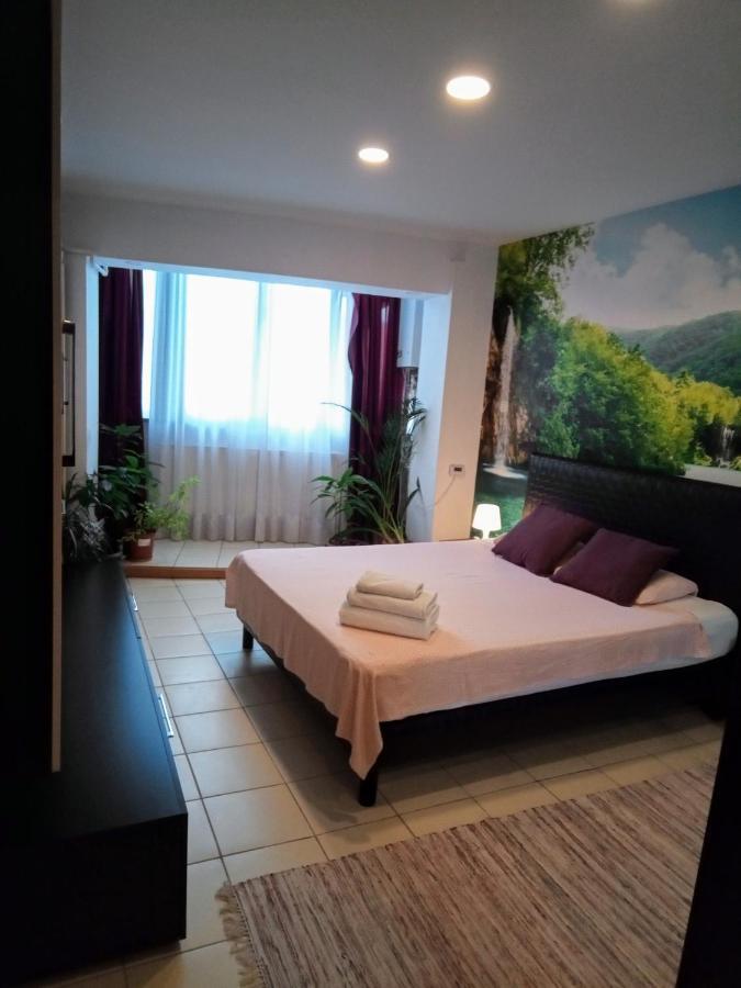 Apartament Cozy Downtown Oasis Bukareszt Zewnętrze zdjęcie